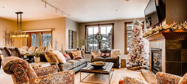 SUMMER SPECTACULAR Beautiful Mtn VIEWs LUXURY Main St Station Pk9 Hot Tubs+Pool