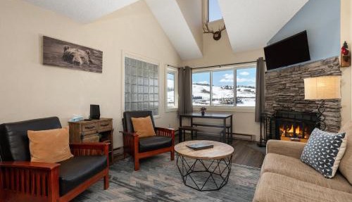 Summit Unit 1303