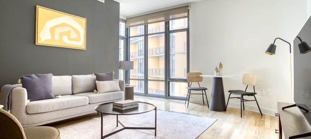 Sunny Mount Vernon 1BR w/Gym, W/D & Pool, near Chinatown, by Blueground
