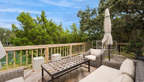 Sunny Pointe home