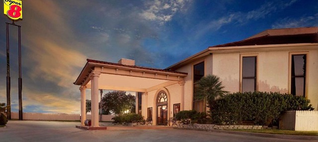 Super 8 by Wyndham Corpus Christi Northwest