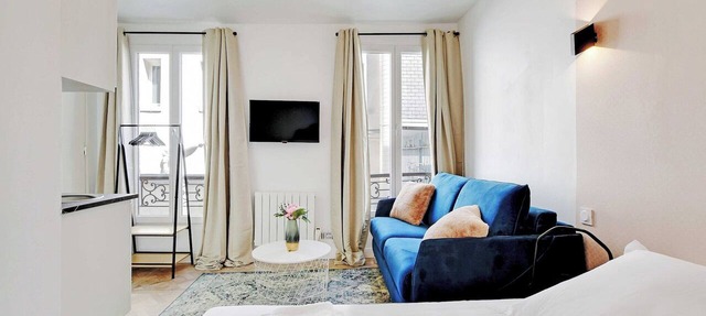 Super Studio - Place de la Bastille