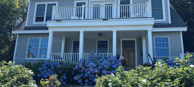 Sweeping Ocean Views in Cape Elizabeth Maine