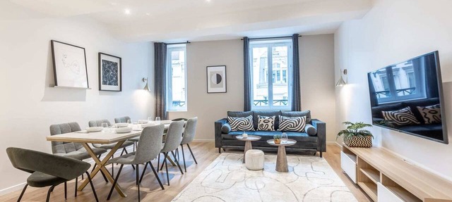 Sweett | Bastille I - Three Bedroom Apartment, Sleeps 7