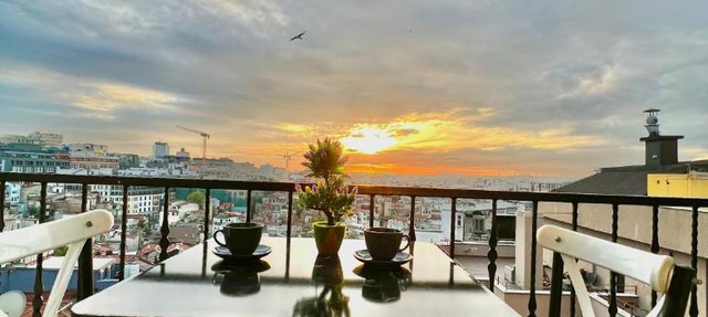 Taksim Larissa hotel suites