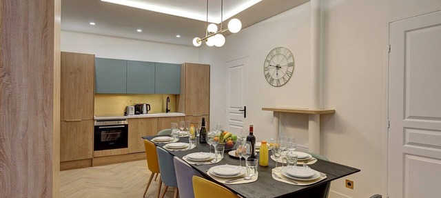 TBS 174 - Exceptional flat in the heart of Paris