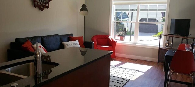 TC Condo Near Front Street | Beaches + Wine Country