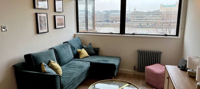 Thames Bankside River view city apartment