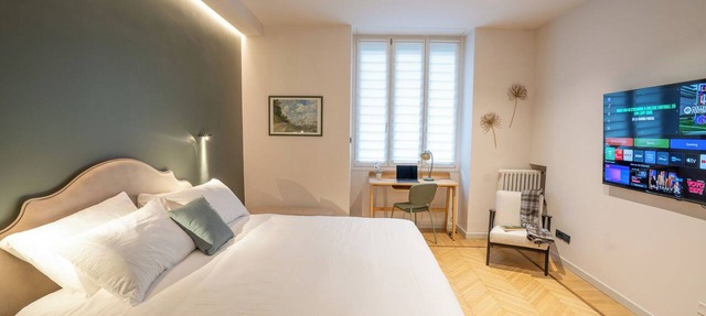 The Almond Blossom Boutique apartment