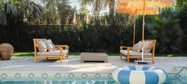 The Bungalow Palm Springs - Pool & Jacuzzi, Pet Friendly!