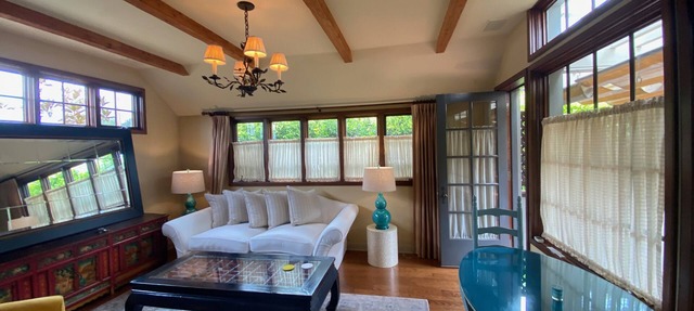 The Charming Tudor Cottage Apartment