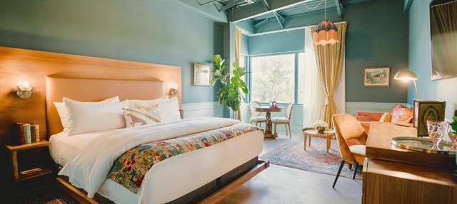 The Frances Modern Inn