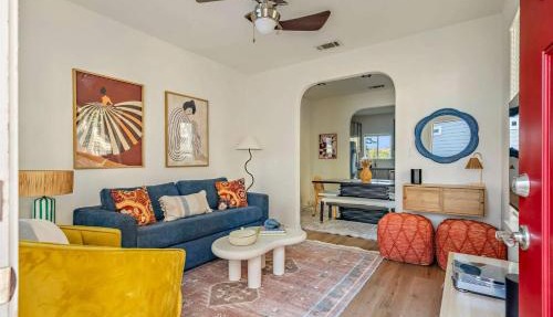 The Hideout - 2BR East Austin Home & Backyard