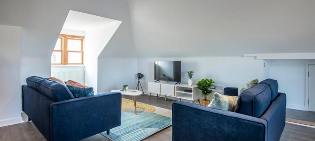 The Loft Award-Winning Penthouse 2 Bed 2 Bath Free Secure Parking Balham SW12