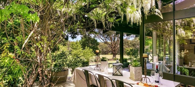 The Oaks Stunning Red Hill Country and Coastal Home 15 Acres, Wineries, Beaches