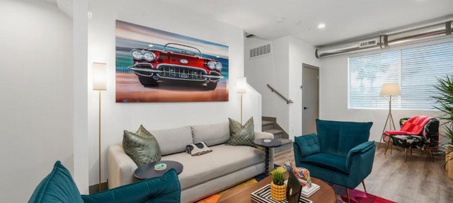 The Pilot Haus Luxe 2BR, Rooftop Deck & Garage