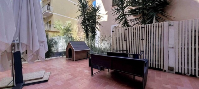 The terrace of Maria, Metro C