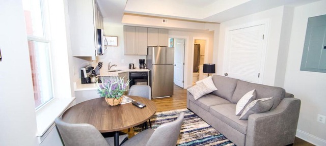 The Vianny:Petite Modern Lodge