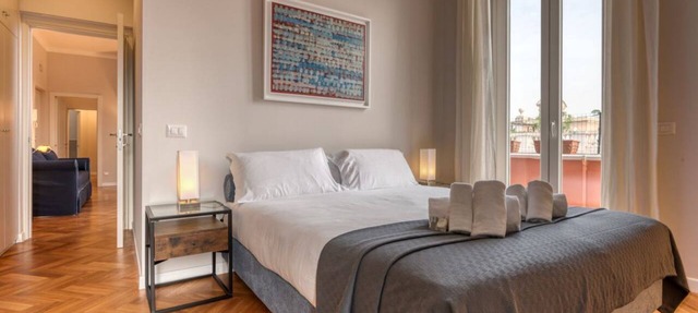 Top view luxury apartment Piazza del Popolo
