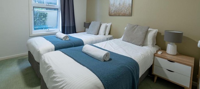 Tranquil Oasis 2 bdrm pool tennis gym