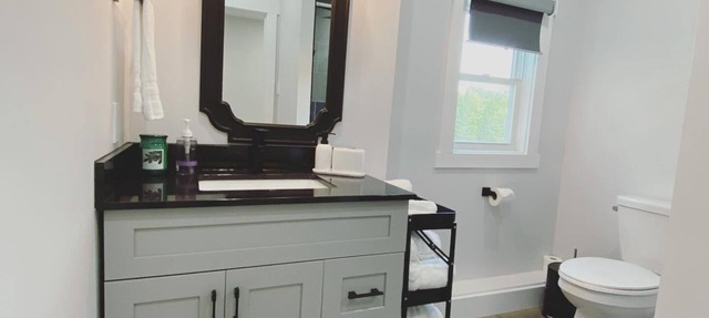 Tranquility Acres Farms Guest House with Spa