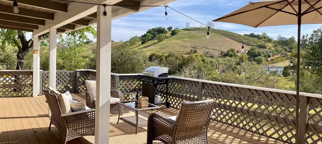 Trendy Farmstead! 5 minutes to downtown Solvang!