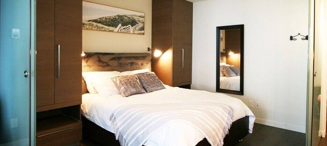 TRENDY VANCOUVER DOWNTOWN 1BD CONDO FOR RENT - FULLY FURNISHED