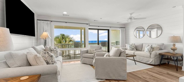 Updated Latitude 29 #34 Beachfront w/Heated Pool, Hot Tub, Grills, Free Golf!