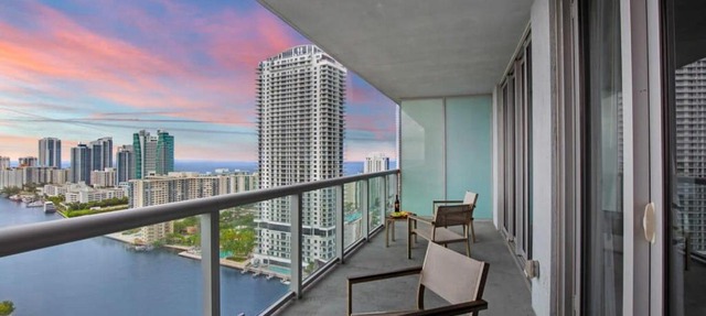 Upper Beachwalk Condo Amazing Balcony View