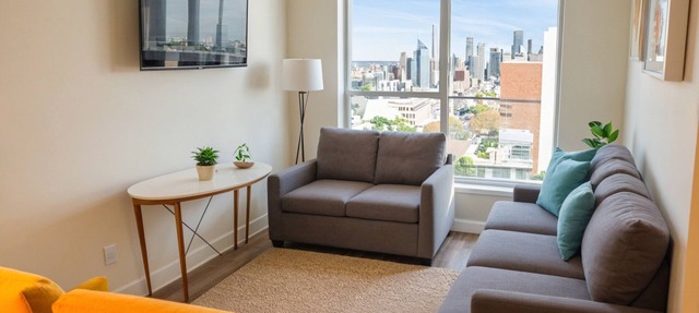 Urban Chic Apart-Hotels in Central LA
