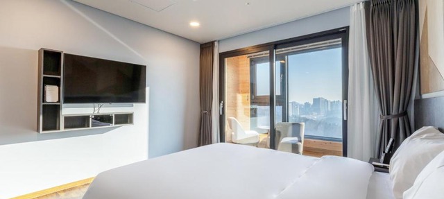 Urban-Est Hotel
