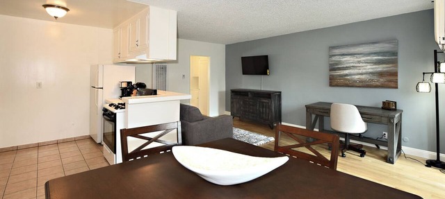 V6- Lovely 1-bedroom apartment with AC in vibrant Los Angeles