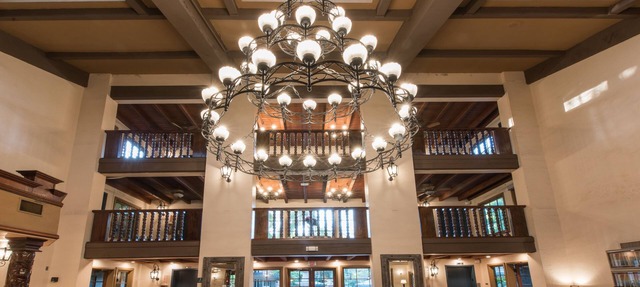 Vanllee Hotel and Suites