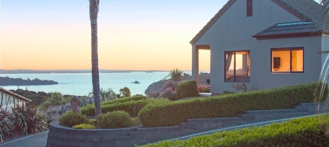 Villa Pacifica 2bdrm Apartment: Free car/transfers