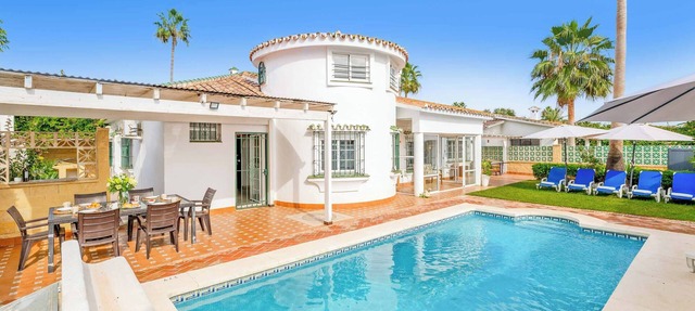 Villa Ruby Sol - Five Bedroom Villa, Sleeps 10