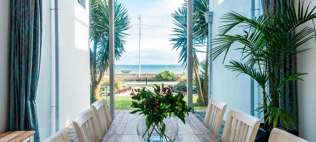 Waiheke Waterfront Lodge