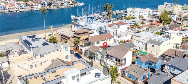 Walk to Both the Beach & Bay! Peninsula Home with Two-Car Garage