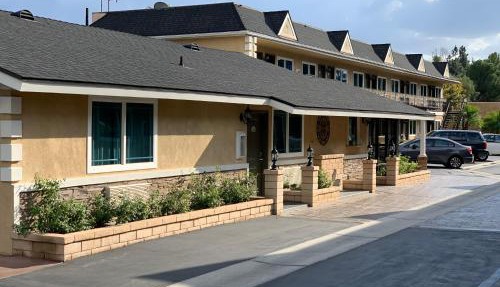 Walnut Inn & Suites West Covina