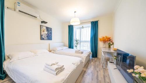 WangYue - Paris Fashion ShFinacial Center Landmark view 2 King Beds Flat