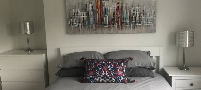 WARM HOME IN THE HEART OF TORONTO