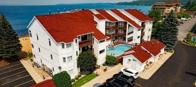 Waterfront Haven 215|Balcony|Direct Beach Access|Near Downtown