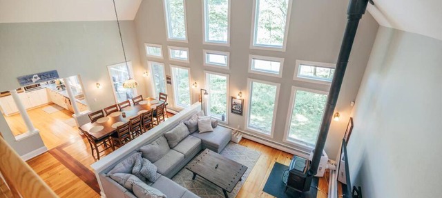 Waterfront, Luxury, Spacious home in Freeport!
