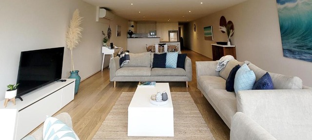 Waters Edge Apartment