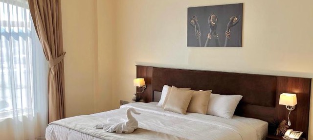 Weekdays Hotel