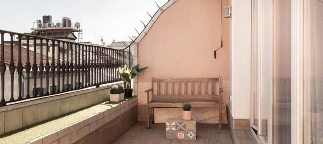 Welcome to your dream stay in the heart of Madrid!