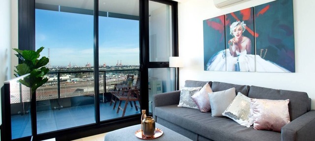 Well connected North Melbourne Escape with Balcony
