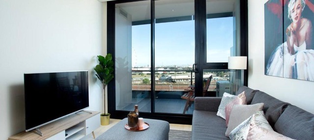 Well-connected North Melbourne Escape with Balcony