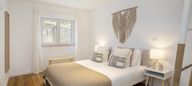 WHome Chic & Stylish Retreat in Estoril's Finest Location