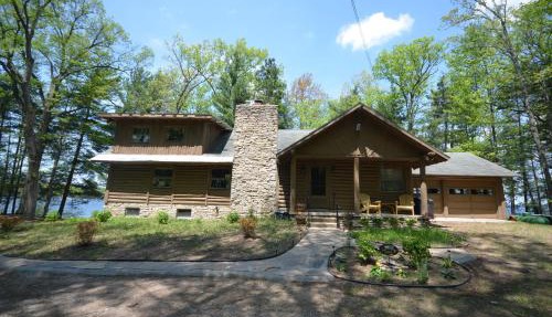 Wild Refuge Lodge