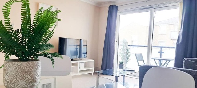 Wimbledon Apartment - Fantastic One Bedroom Apartment in the centre of Wimbledon with free parking!